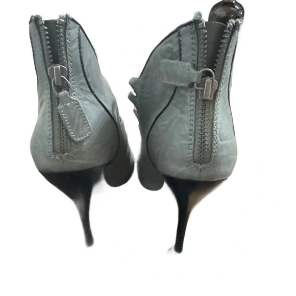 GREY AND BLACK BUTTON HEEL SHOE’S/BOOTIES - Picture 4 of 5